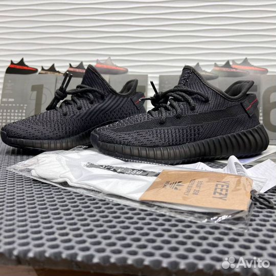 Кроссовки Adidas Yeezy Boost 350 V2 Размеры 36-45