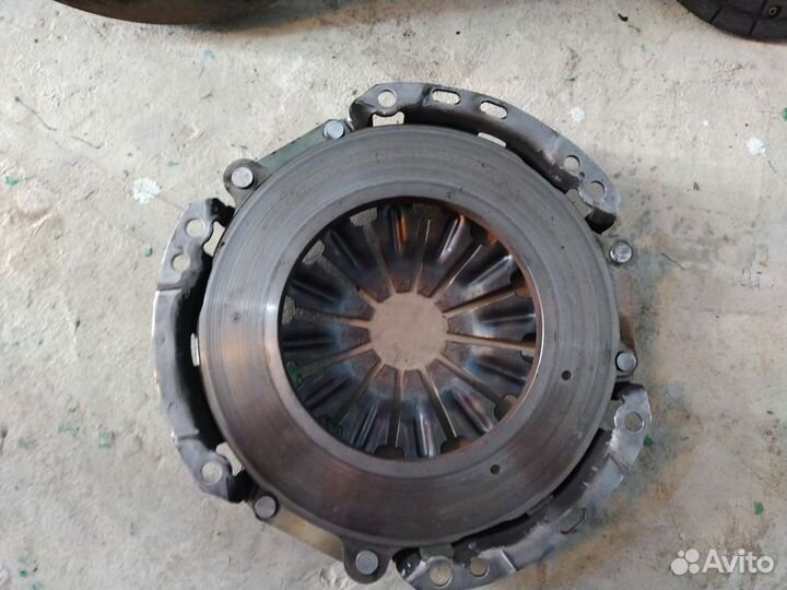 Продажа сцепления на Тойоту yaris