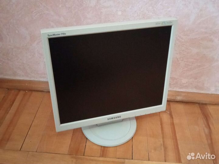Монитор Samsung syncmaster 710n