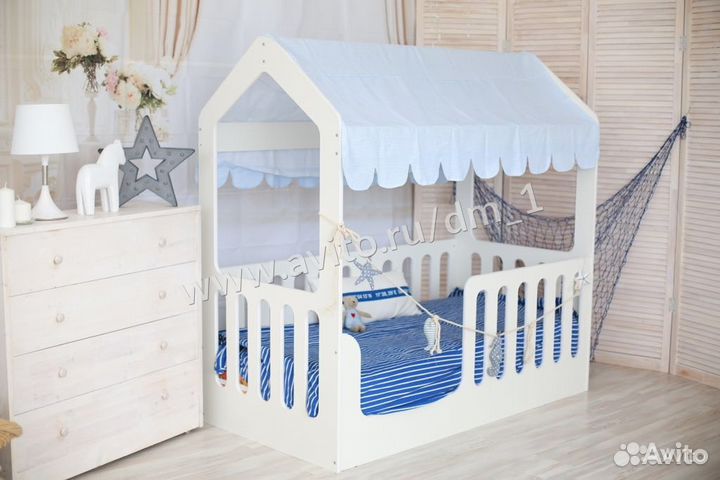Кровать домик