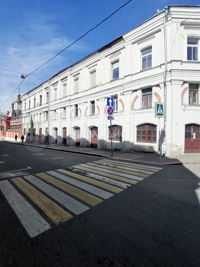 6-к. квартира, 112 м², 2/3 эт.