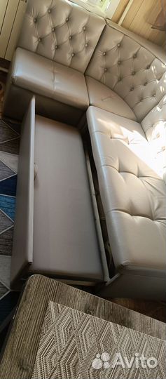 Кухонный угловой диван со спальным местом