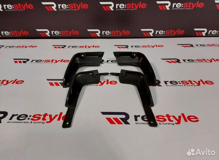 Брызговики Toyota Ractis 120 S307