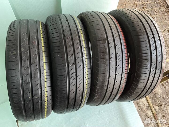 Kumho Ecowing ES01 KH27 215/65 R16