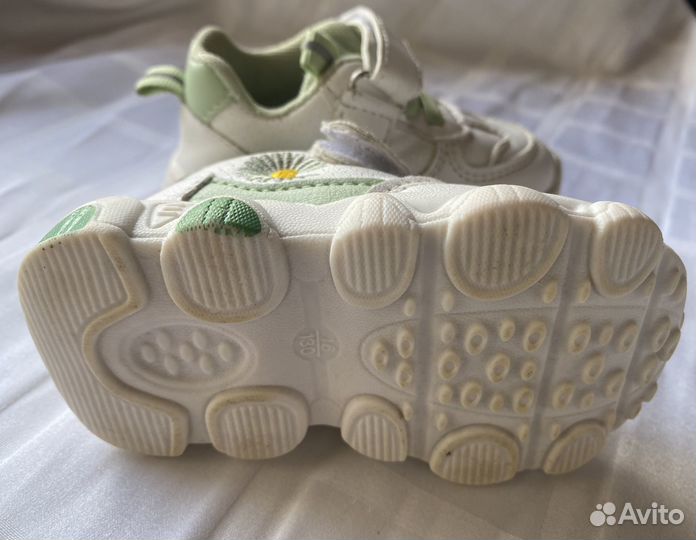 Обувь на девочку