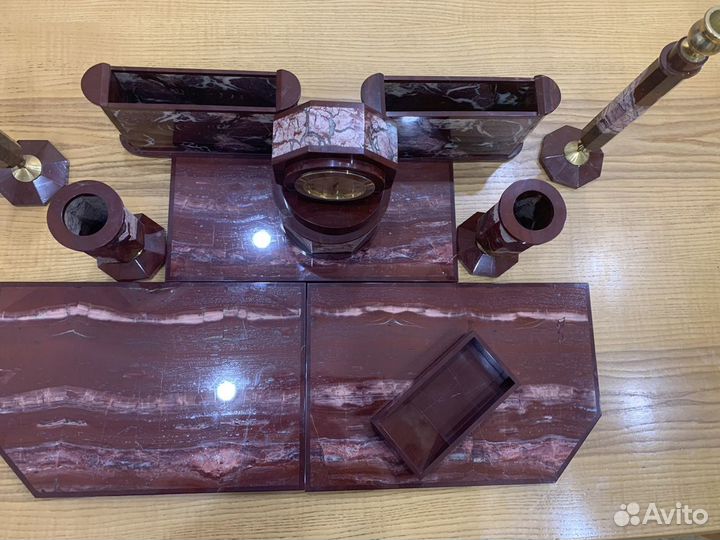 Набор для стола руководителя из камня