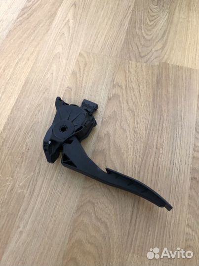 Педаль газа Opel Insignia (GM)