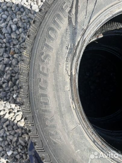 Bridgestone Blizzak Ice 205/70 R15