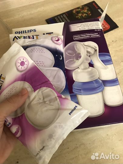 Молокоотсос ручной Avent natural с контейнерами