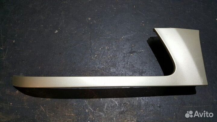 Молдинг фары правый Subaru Forester SG5 EJ205 04