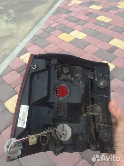 Задний правый фонарь kia sorento-2 92402-2P520