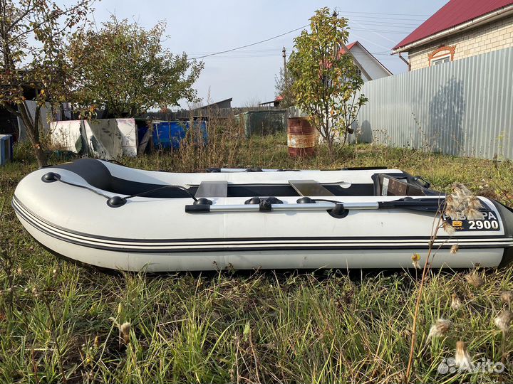 Моторная лодка ривьера 2900с