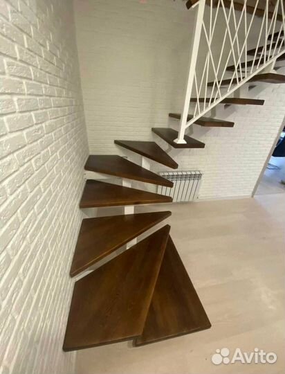 Лестница из металла