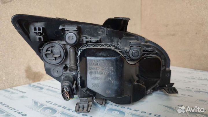 Фара передняя на Форд Фокус 2, левая