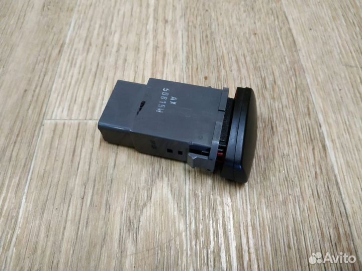 Кнопка аварийной сигнализации Chevrolet Lacetti