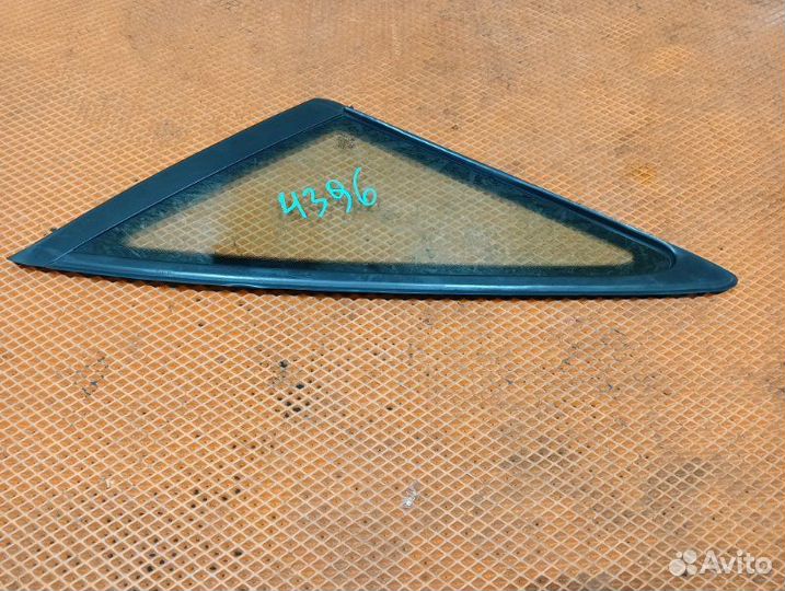 Стекло боковое Audi A6 C6 4F AUK 2007