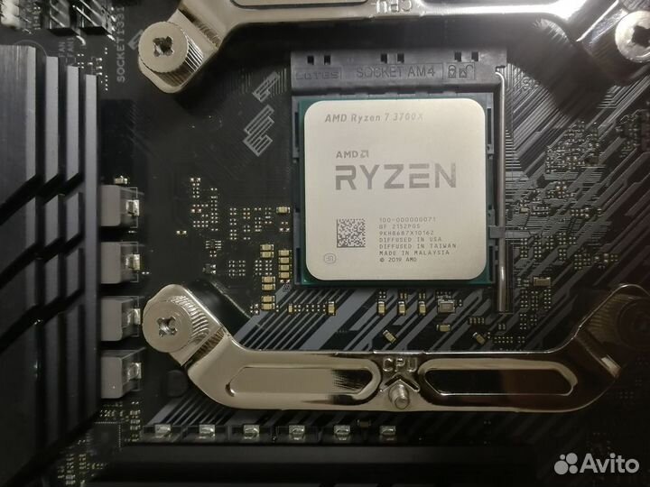 Процессор AMD Ryzen 7 3700x