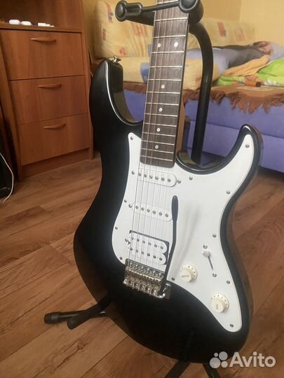 Электро гитара Yamaha Pacifica 112j