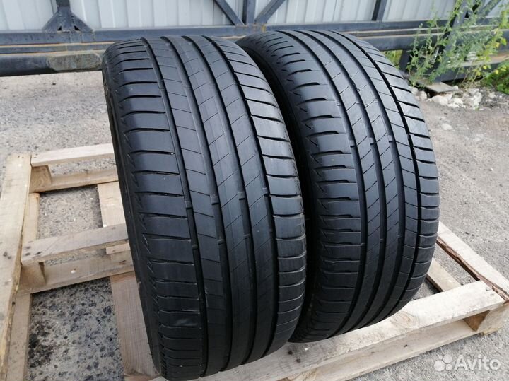 Bridgestone Turanza T005 245/45 R20
