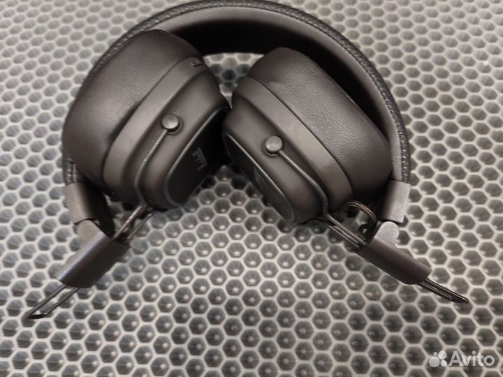 Беспроводные наушники marshall