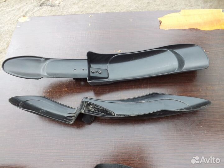 Крылья для велосипеда 28 радиус пластиковые перед