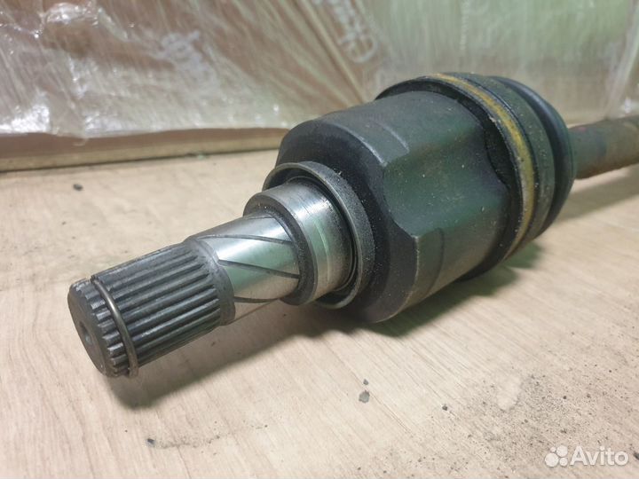 Ось привод шрус передний правый Lancer X ASX