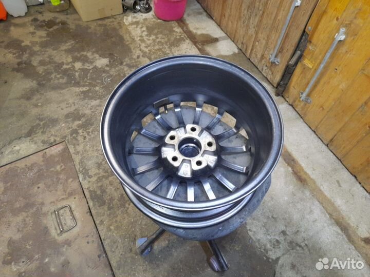 Комплект литых дисков