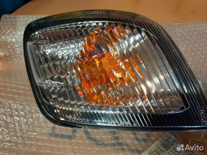 Указатель поворота Toyota Picnic / Ipsum