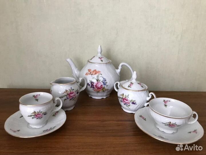 Сервиз чайный на 12 персон