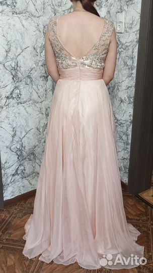 Вечернее платье 44