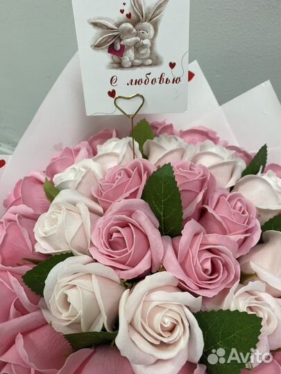 Букет из 31 розы в наличии