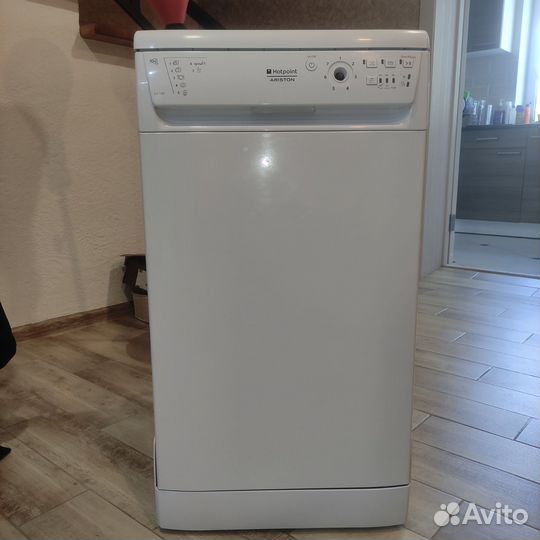 Посудомоечная машина hotpoint Ariston LSF 7237