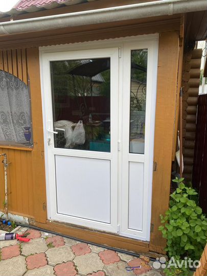 Дверь пластиковая