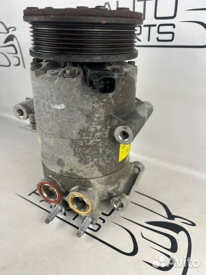 Компрессор кондиционера Ford Focus 3 CB8 1.6L