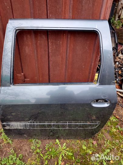 Задняя левая дверь LADA largus, dacia logan