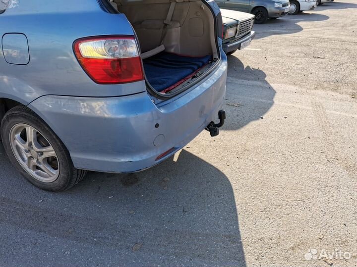 Фаркоп на Тойота Ипсум 2001-2009 г