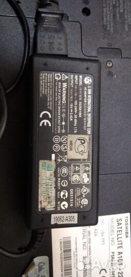 Ноутбук sattelite A100-220 на запчасти