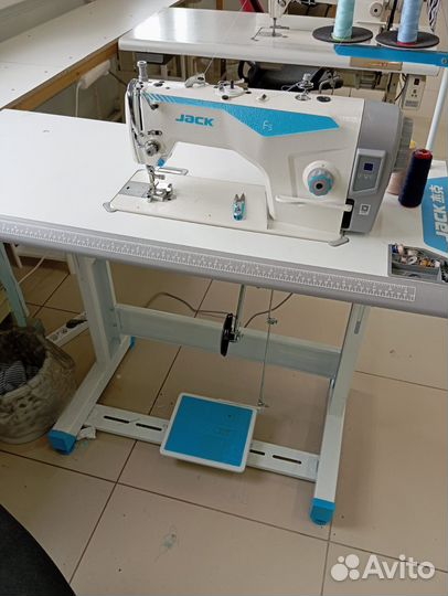 Швейная машина прямострочная промышленная
