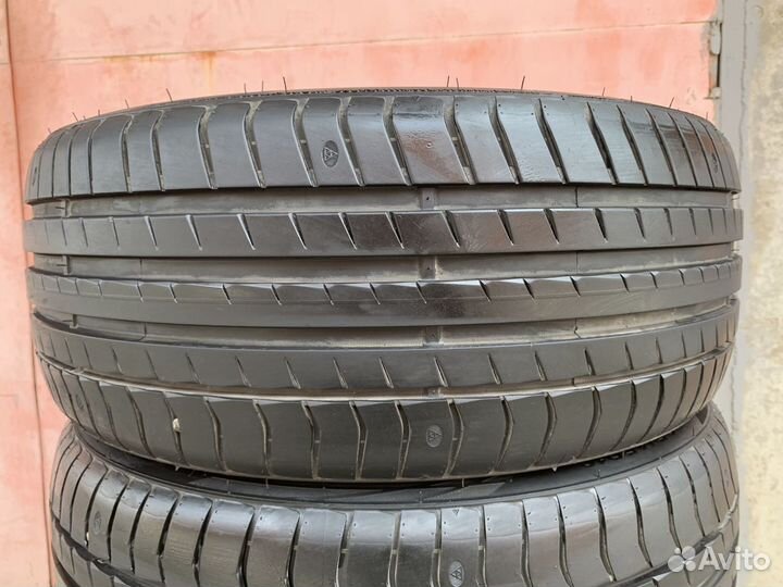 Triangle EffeXSport TH202 235/45 R19