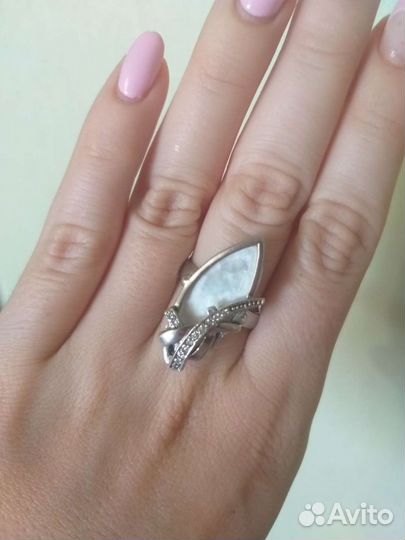 Серебряное кольцо