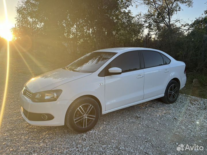 Volkswagen Polo 1.6 AT, 2011, 210 000 км