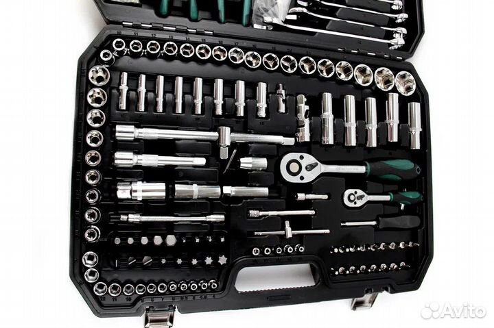 Набор инструментов 131 предмет в защитном кейсе