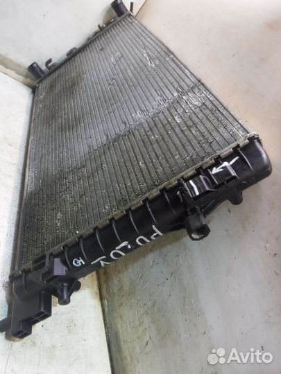 Радиатор основной Volkswagen Polo