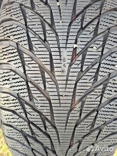 Nokian Tyres Hakkapeliitta R2 235/55 R17 103R