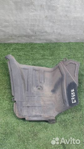 Подкрылок задний правый Daihatsu Sirion 2008