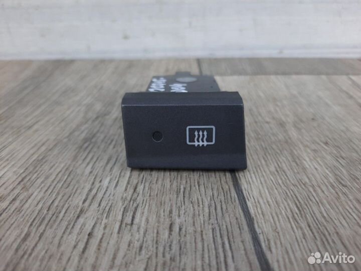 Кнопка обогрева заднего стекла Accent