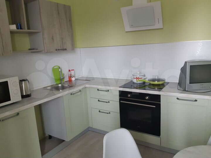 2-к. квартира, 50 м², 4/18 эт.