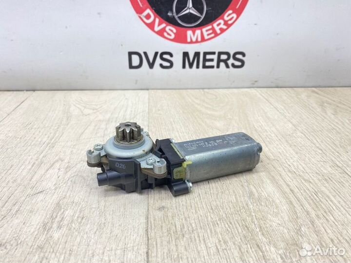 Моторчик регулировки сидении Mercedes Ml W164