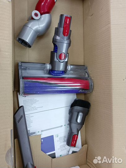 Пылесос Dyson v8 total clean