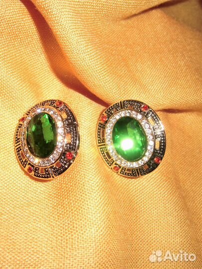 Серьги. Бижутерия